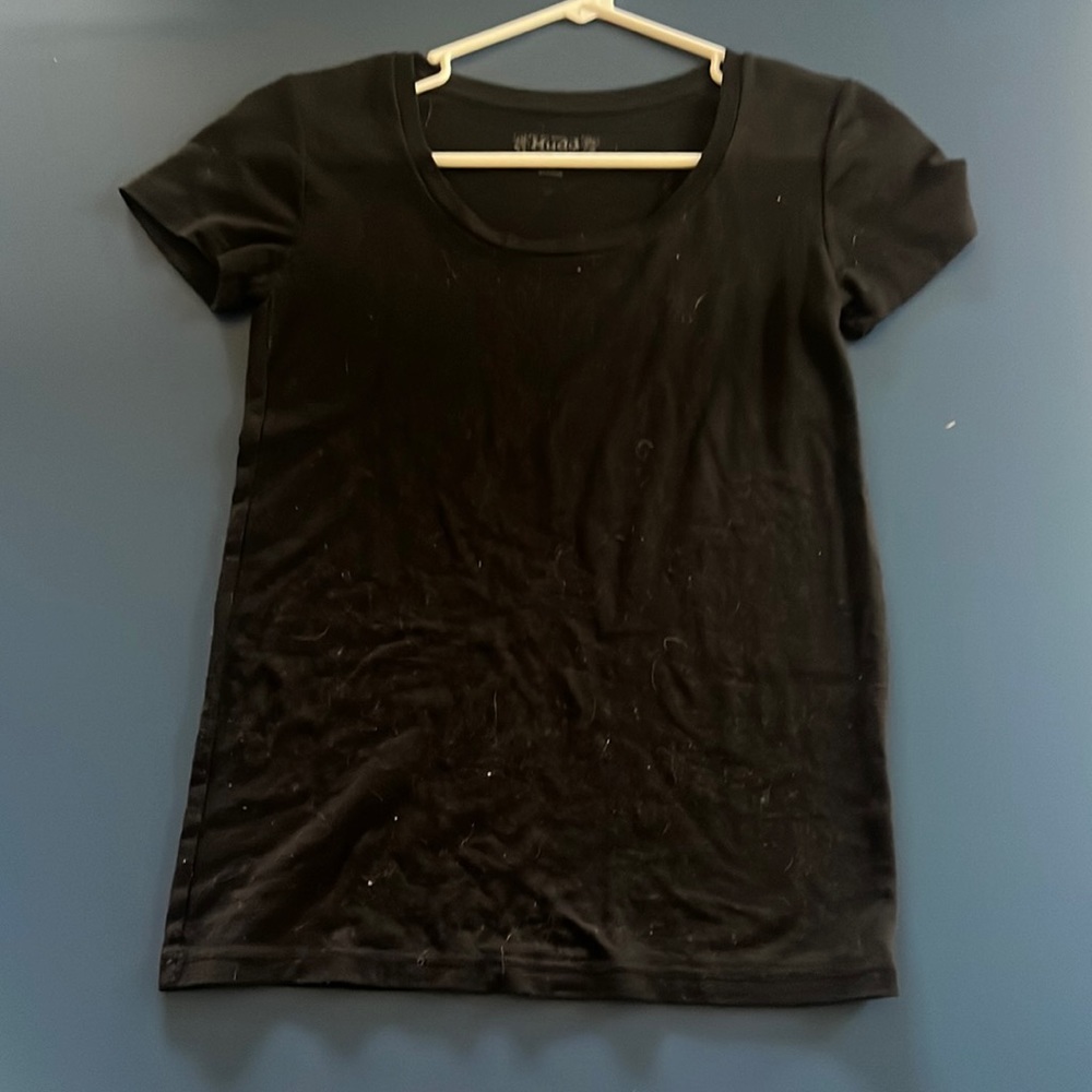 Plain black T shirt with U
